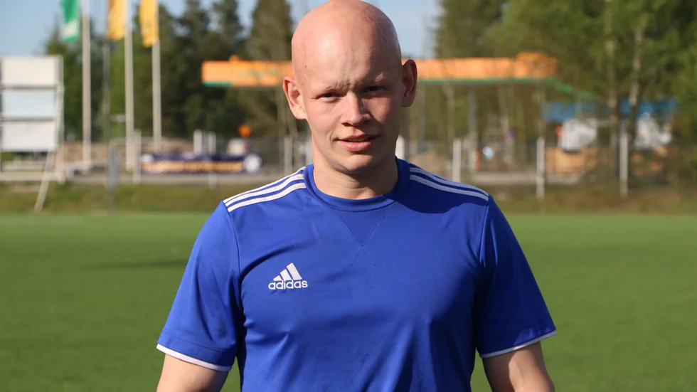 Storfors AIK:s lagkapten Oskar Forsgren är borta under en lång tid framöver på grund av fraktur på ett mellanben i foten (Arkivbild)