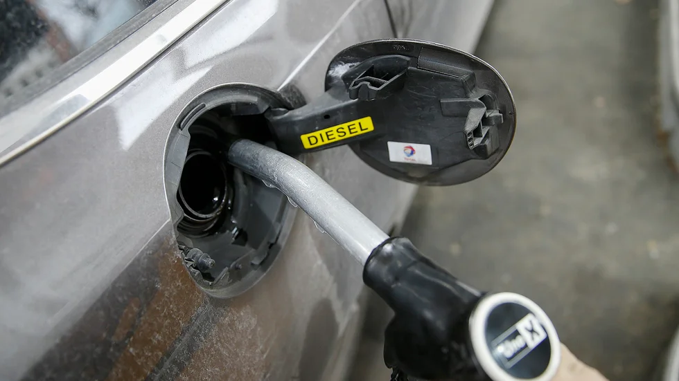 Drivmedlet har blivit orimligt dyrt, menar skribenten.