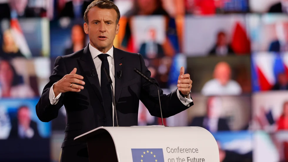 Frankrikes president Emmanuel Macron talar vid invigningen av EU:s stora framtidskonferens i Strasbourg.
