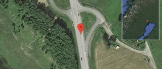 Singelolycka på E4 - helt stopp i ett körfält
