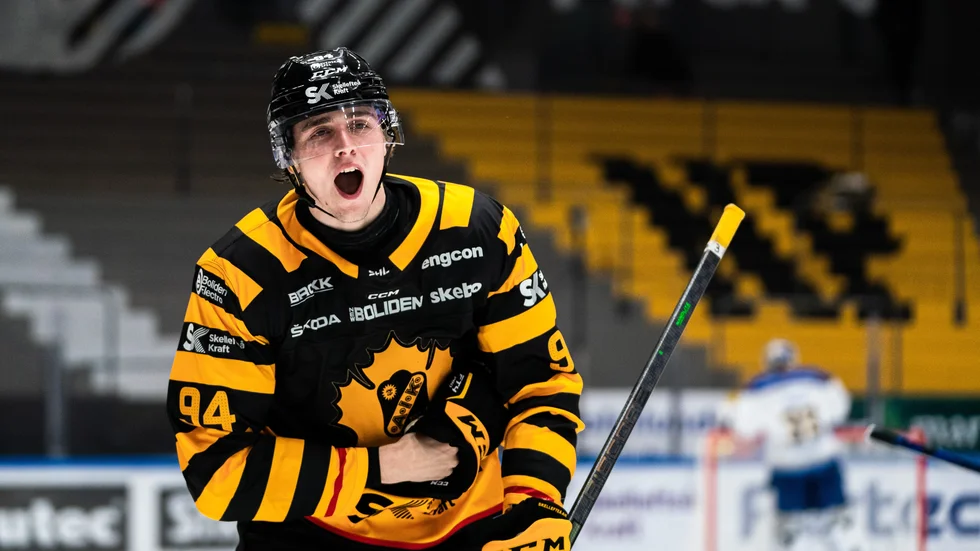 "Det brukar finnas en lucka där uppe", säger Linus Karlsson om sitt första mål på hemmaplan.