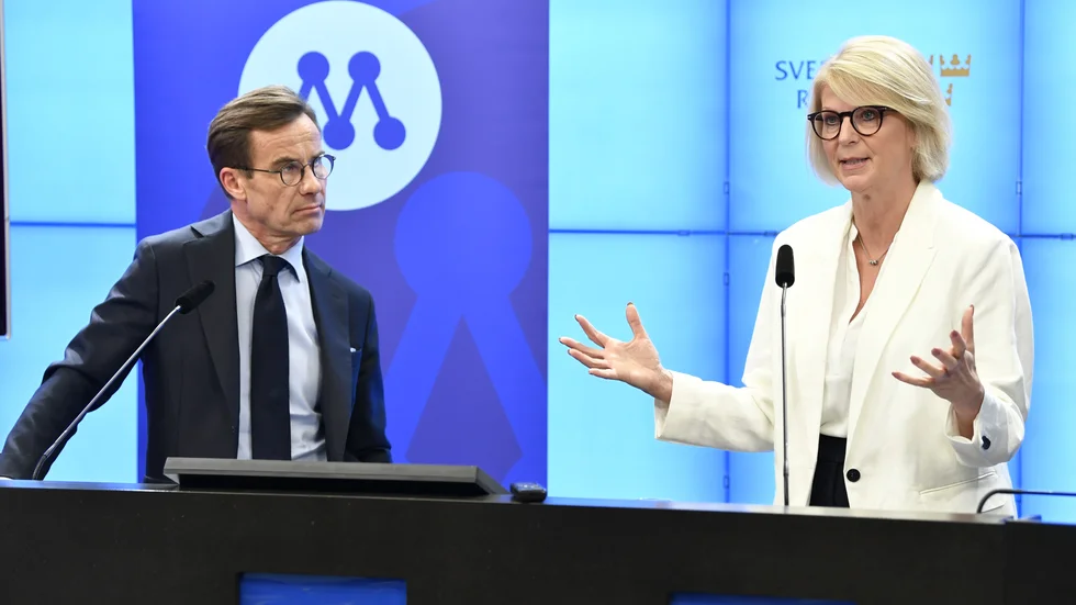 Moderaternas partiledare Ulf Kristersson och ekonomiskpolitiska talespersonen Elisabeth Svantesson presenterar partiets budgetmotion.
