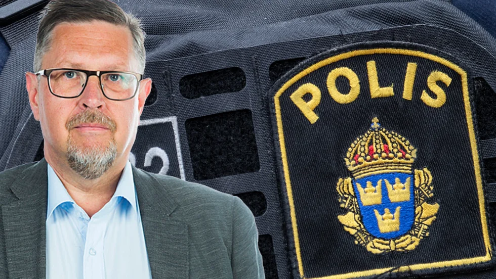 "Forskarrapporten innehåller skarp kritik mot polismyndighetens kommunikationsstrategi", konstaterar ledarskribenten Olov Abrahamsson.