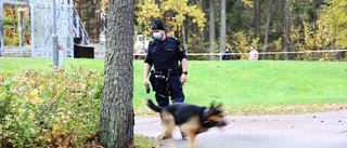 Man sköts i benet – stort område avspärrat