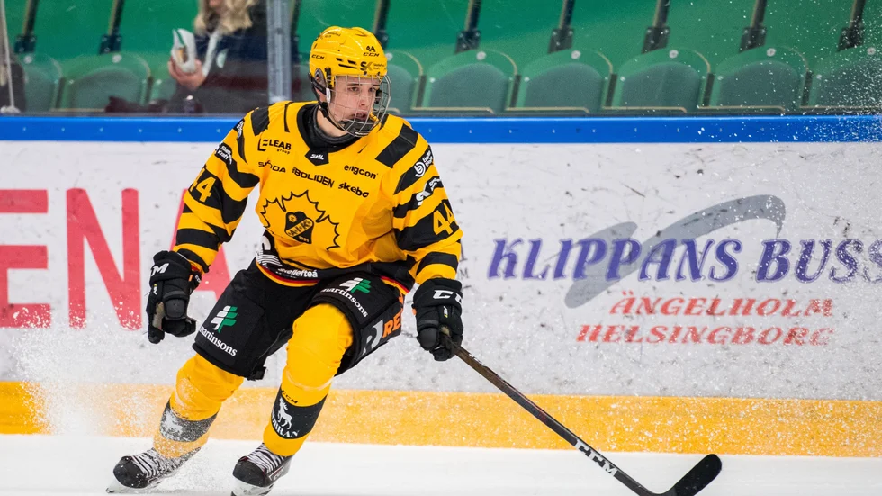 Elias Salomonsson gjorde två mål mot Finland.
