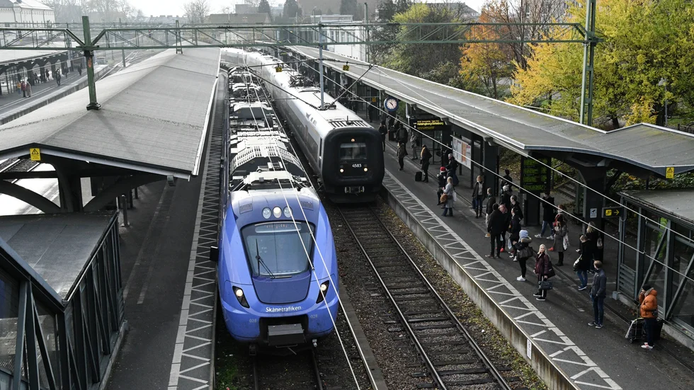 Tåget från Lunds C var inställt och därför väntade en 14-årig flicka på att bli hämtad av sin pappa. En man som gav sig på henne döms nu för våldtäkt mot barn. Arkivbild.