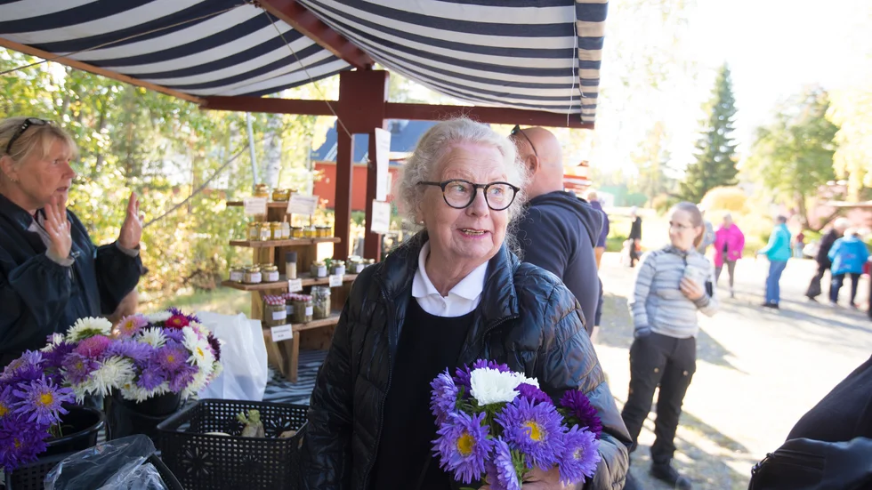 Gunnel Wikström växte upp i Gunnarsbyn. I dag bor hon och maken P-O Wikström i Kallax utanför Luleå. Grön Marknad är för henne ett bra tillfälle att återse hembygden. 