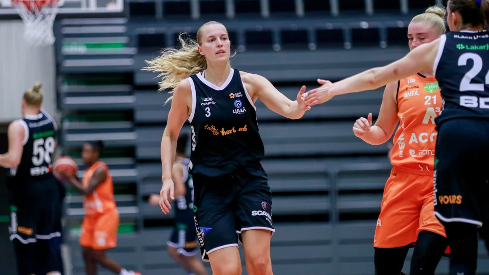 Nya lagkaptenen Ellen Nyström startar sitt uppdrag med bortamatch mot Visby.