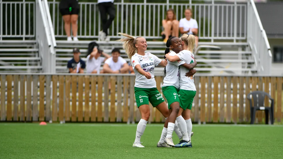 Magaia blev vägledande i Moröns storseger när hon satte ett hattrick mot Borgeby.