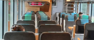 Fulla tåg oroar inte Enköpingsresenärer