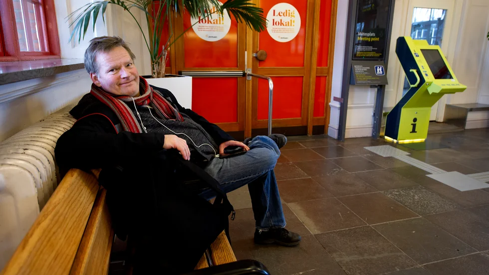 Kenneth Runeborg skulle ta tåget hem till Stockholm vid lunchtid på torsdagen. Men det fick bli buss istället för tåget var inställt.