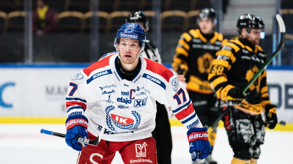 Skellefteå AIK deppar efter Oskarshamns sena avgörande.
