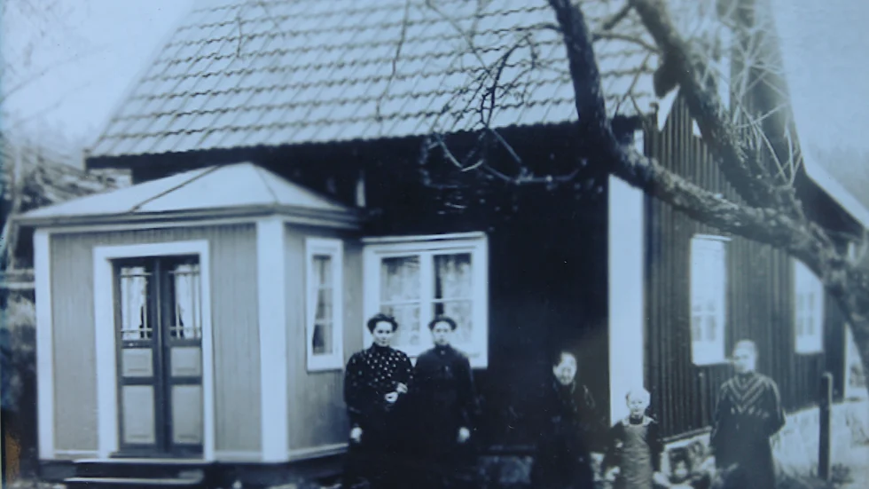 Bilden visar huset där Sofias Bod nu ligger i Hulta.