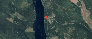 Stor 60-talsvilla på 251 kvadratmeter såld i Laisvall – priset: 1 000 000 kronor