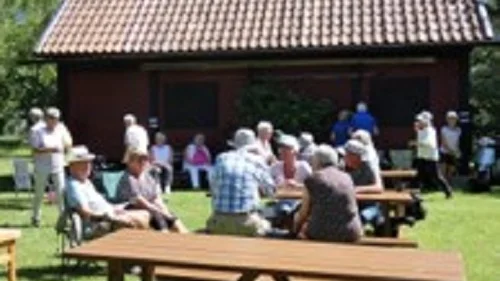 Medlemmar på Högbyäng på medlemsmöte.