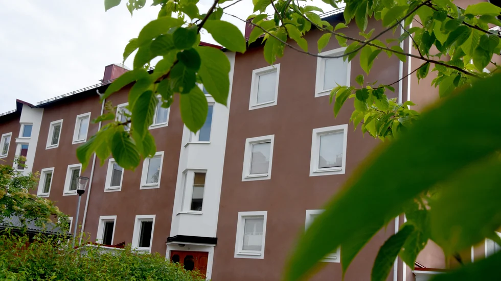 Siffror från måndagen visade att 22 315 personer stod i Lulebos kö för hyreslägenheter. Bilden visar Lulebos lägenheter på Malmudden.