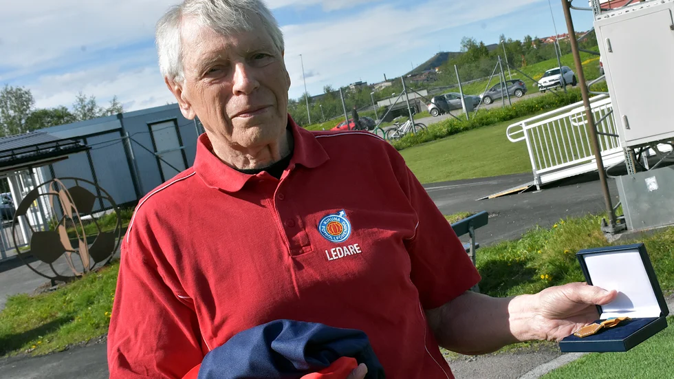 Som bandyspelare kvalade han till högsta serien mot Hammarby 1955. Sedan trodde Bengt Wessberg att han bara skulle göra lumpen i Kiruna, men Åmålsonen blev kvar i mer än ett fotbollsliv.