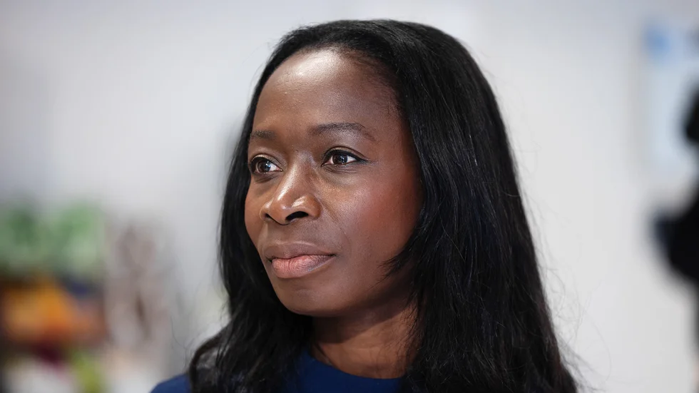 Nyamko Sabuni säger att Liberalerna kommer stödja en misstroendeförklaring mot Per Bolund om en sådan väcks.