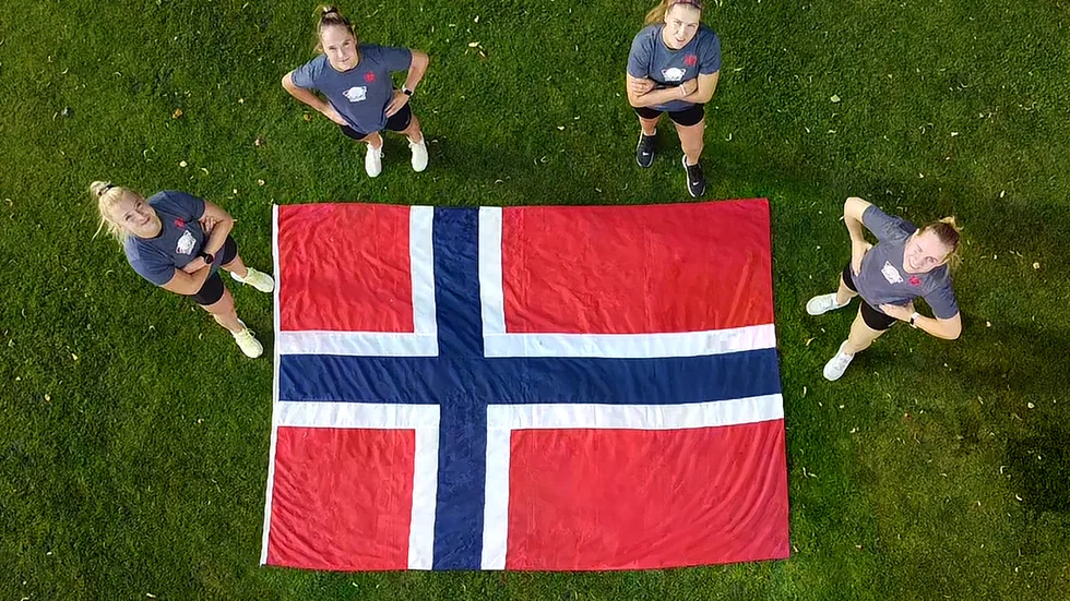 LHC:s norska koloni består av inte mindre än sex spelare och en tränare: Madelen Haug Hansen, Marthe Pabsdorff Brunvold, Andrea Dalen och Ingrid Morset som syns på bilden, samt Emilie Kruse Johansen, Lene Tendenes och tränaren Thomas Pettersen.