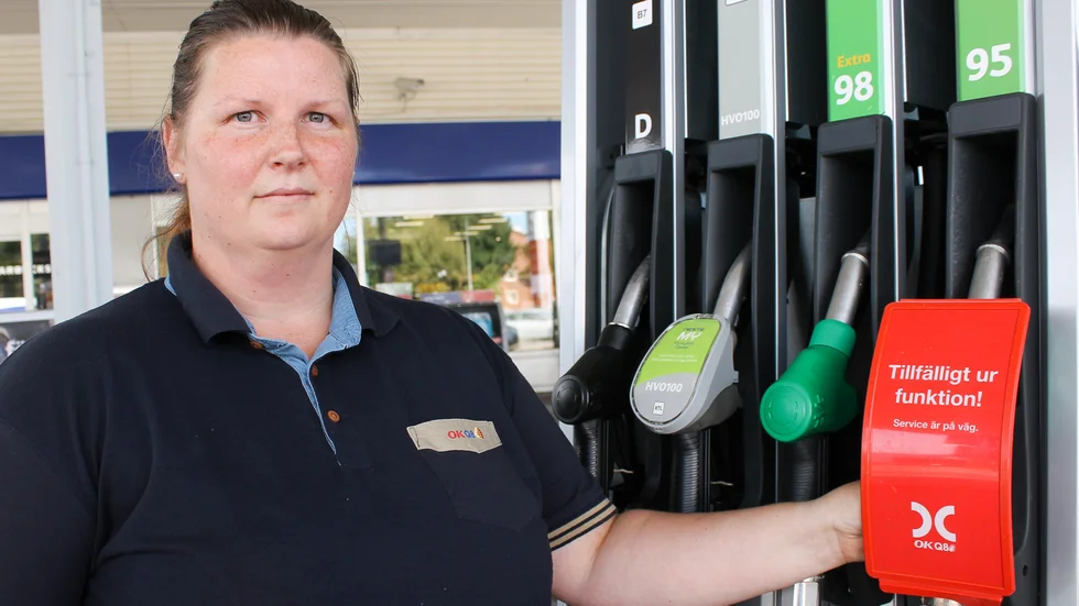 Både bensin och etanolpumparna har havererat, berättar Malin Rahbeck, biträdande butikschef på OKQ8 i Katrineholm.
