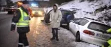 Krock i glashalt väglag