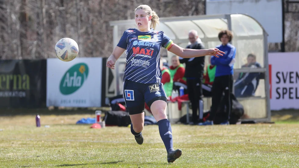 P18 IK med Agnes Nilsson i laget är klara favoriter i kvällens DM-final.