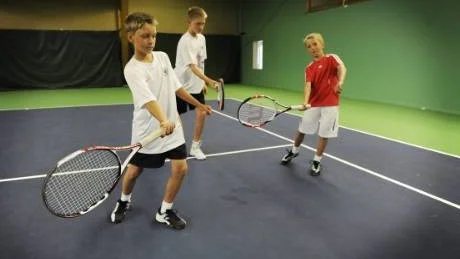 Ostkustens Pärla. Bröderna Marcus, 12, Martin, 14, och Mathias Gavelin, 10, deltar i tävlingen som startar i dag.foto: karin hertz