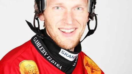 Efter en lyckad säsong 2011/2012 har Martin Lyngell bestämt sig för att spela vidare i Tjust bandy.