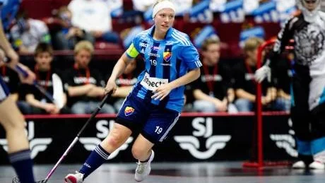 Emelie Lindström har med sig halva DIF till SFO. Foto: Andreas Hillergren/SCANPIX