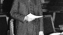 Tyskvänlig minister. Christian Günther var tyskvänlig utrikesminister i Sverige under kriget. Nu har författaren Henrik Arnstad skrivit en bok om Christian Günther. Bilden är från 1940.Arkivbild: Scanpix