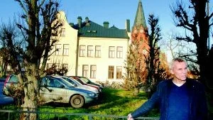 Kinautbyte och nytt skolhus. Det rör på sig för Svante Peterson och Östra akademin. Många nya planer är på väg att förverkligas. Nu startar han ett utbytesprogram med en kinesisk skola och har tänkt utöka lokalerna med en ny skolbyggnad.Foto: Anders Liljegren