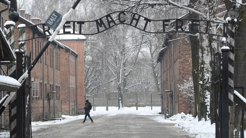 Det som inträffade i nazisternas koncentrationsläger är ingen tolkningsfråga.