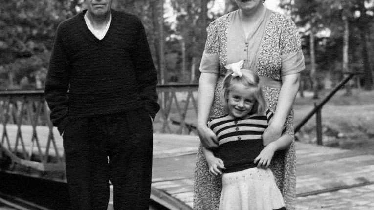 Kanalfamiljen.  Gunnar Andersson med fru Emilia kallad Milli, och dottern Gun.