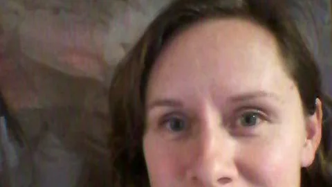 Edsbruk. Caroline Hopkins växte upp i Edsbruk.