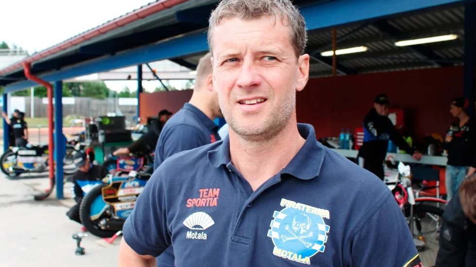 Nytt datum. Stefan Andersson Skill får klara sig utan Simon Gustafsson och Darcy Ward i den uppskjutna matchen mot Västervik.