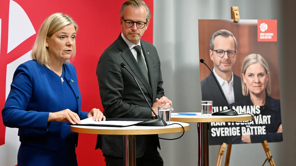 S-ledaren och statsministern Magdalena Andersson och finansminister Mikael Damberg presenterar partiets valmanifest.
