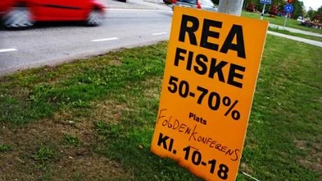 Olagliga reklamskyltar riskerar att störa trafikanter och leda till allvarliga bilolyckor. Enligt Vägverket har reklamskyltarna längs vägarna ökat de senaste åren och värst är det i turistorterna.foto: andreas smitz