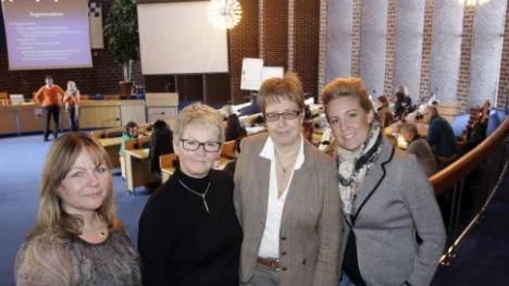 Birgitta Westling Sandberg, arbetsförmedlingen, Louise Lundgren, vuxenpsykiatrin, Gunilla Granqvist, socialtjänsten och Carolina Marklund, försäkringskassan, ingår i en arbetsgrupp som representerar de fyra myndigheterna som ingår i Kur-projektet.