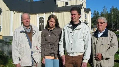 I årets kyrkoval samverkar Centerpartiet i Älvsbyn lokalt med kristdemokraterna. "Vi har en samsyn i hur vi på bästa sätt ska arbeta för kyrkans bästa", förklarar från vänster Rolf Nilsson (C), Johanna Sundström (KD), Nils Sundström (KD) och Greger Andersson (C).