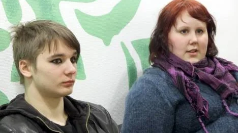 Omvårdnadseleverna Alexander Berg och Johanna Lundgren var på skolan dagen efter massakerhotet. "Men nio personer var borta från min klass och vi var bara fem på lektionerna", berättar Alexander.
