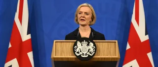Trängd Liz Truss tvingas byta finansminister