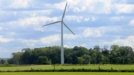 KRAFTKRÄVANDE. Vindkraften behöver draghjälp från andra energislag för att kunna byggas ut.