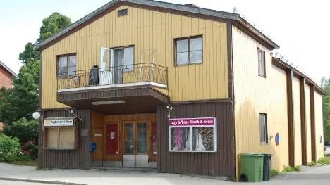 Fortsatt verksamhet eller försäljning? Än är hoppet inte helt ute för bion i Arjeplog.