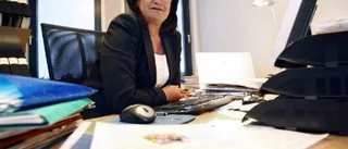 "Uppdraget tar väldigt mycket tid"