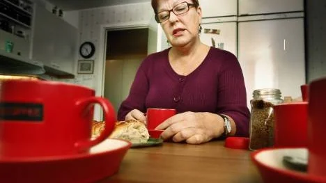 Berit Ölund är aktiv i PRO och har träffat många arga och ängsliga pensionärer. "Många är upprörda över den orättvisa beskattningen. Det är ju en solidaritetsfråga, alla ska självklart beskattas lika oavsett om inkomsten är av lön eller pension. Att gå till frissan är lika dyrt för en pensionär".