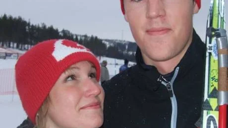 Magdalena Pajala är 173 centimeter. Men hon får se upp till pojkvännen Jesper Modin, eventuellt tävlande för Piteå Elit nästa säsong. Han mäter två meter.