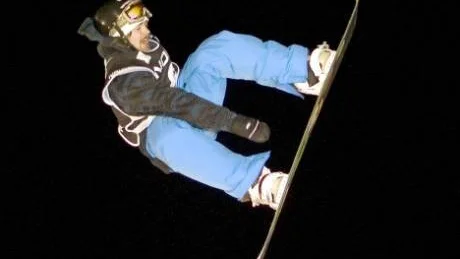 HÖGT UPP. Jonathan Nilsson, Luleå, kom högt upp på resultatlistan i helgens världscuptävling. Nilsson slutade sjua i Moskvas Big Air-tävling.