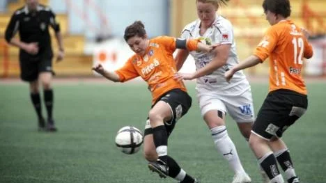 Josefin Johansson, här i inomhusmatchen mot Umeå IK i Arcus, var en av de bättre spelarna när Piteå i helgen mötte norska Trondheim - och sedan föll mot just Umeå i finalen. (Arkivbild)