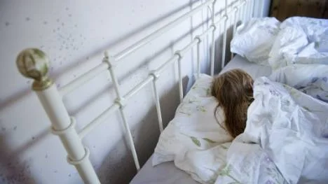 I norrlänen är det bara fem procent som sover i separata rum, motsvarande siffra i hela riket är åtta procent.