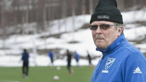 Jan-Erik Lindmark är ny tränare för IFK Arvidsjaur. 1996, när han senast tränade Arvidsjaur, vann laget serien och avancerade till division 3.